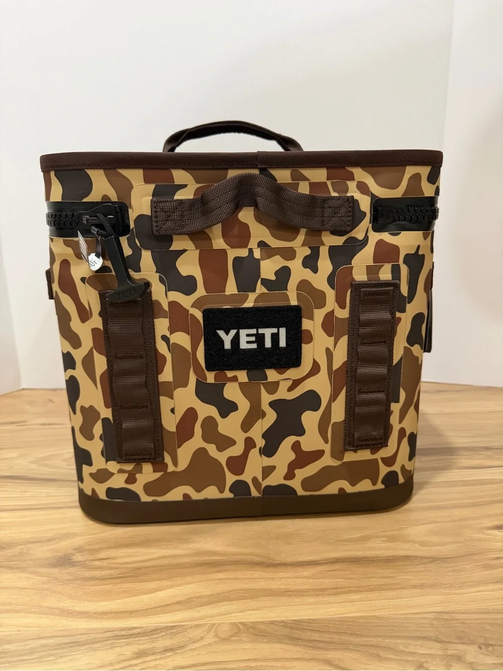 Yeti Hopper Flip 12 Wetlands Camo